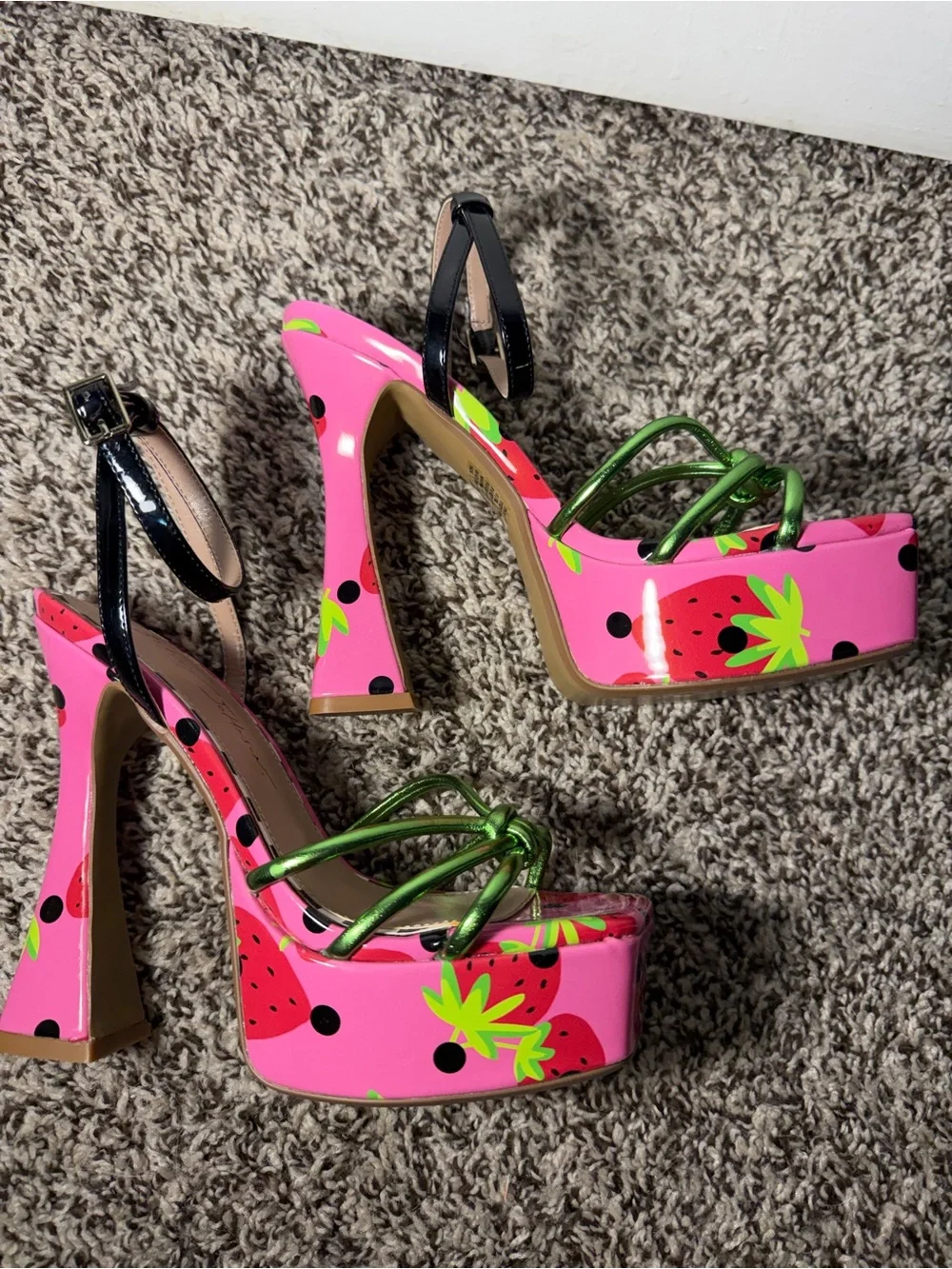 Betsey Johnson Pink Strawberry-Print Platform Sandals with Green Straps
